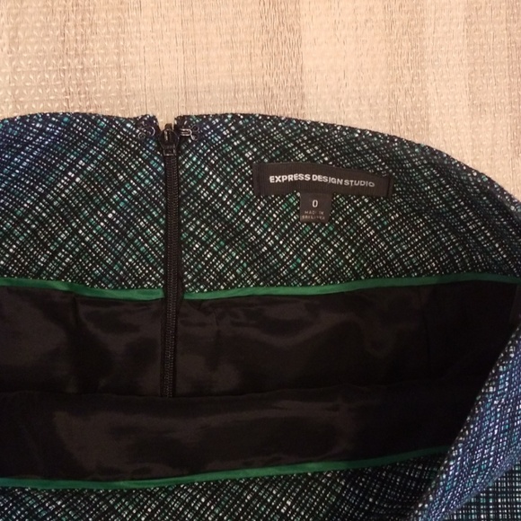 Express skirt - Picture 2 of 3